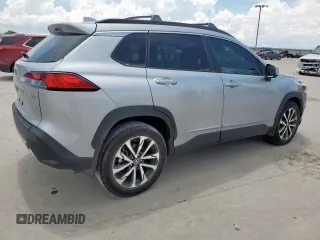 2023 Toyota Corolla Cross XLE z VIN 7MUDAAAG8PV046530, wystawiony jako Copart lot #62220895 z przebiegiem 25 941 mil mil oraz Szkoda całkowita • Salvage title. Historia ofert i sprzedaży dostępna na DreamBid. Obrazek 3.