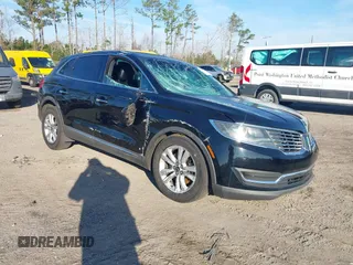 2018 Lincoln MKX Premiere with VIN 2LMPJ6JRXJBL39554, listed as a IAAI auction lot 41468651 with 72,832 mi miles. Bid and sale history available at carsss.com. Image 1.