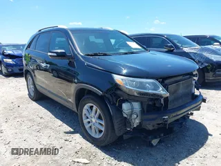 2015 Kia Sorento LX with VIN 5XYKTCA68FG561084, listed as a IAAI auction lot 42512170 with 161,641 mi miles and . Bid and sale history available at DreamBid. Image 1.