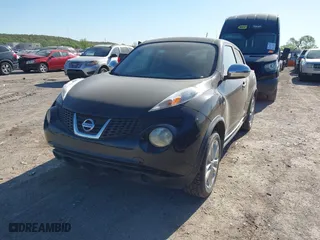 2011 Nissan Juke SV with VIN JN8AF5MR4BT020279, listed as a IAAI auction lot 42035907 with 93,835 mi miles. Bid and sale history available at carsss.com. Image 2.