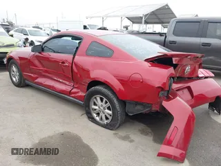 2008 Ford Mustang Deluxe with VIN 1ZVHT80N485107892, listed as a IAAI auction lot 42410036 with 117,977 mi miles and . Bid and sale history available at DreamBid. Image 3.