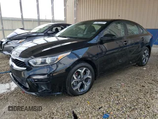 2021 Kia Forte LXS z VIN 3KPF24AD8ME268482, wystawiony jako Copart lot #59768055 z przebiegiem 88 686 mil mil oraz Czysty tytuł • Clean title. Historia ofert i sprzedaży dostępna na DreamBid. Obrazek 1.