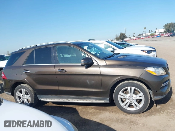2015 Mercedes-Benz M 350 with VIN 4JGDA5JB3FA488791, listed as a IAAI auction lot 41968288 with 118,825 mi miles and . Bid and sale history available at DreamBid. Image 13.