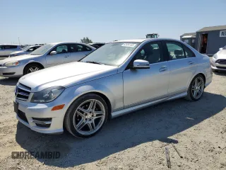2014 Mercedes-Benz C 250 Sport with VIN WDDGF4HB0EG233746, listed as a Copart auction lot 62894155 with 199,712 mi miles and Clean title. Bid and sale history available at DreamBid. Image 1.