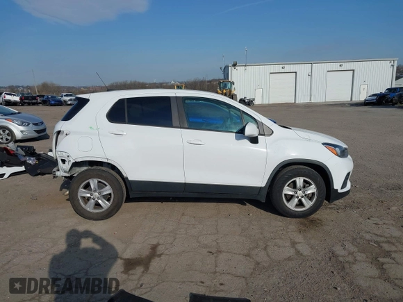 2020 Chevrolet Trax LS with VIN KL7CJKSB5LB049298, listed as a IAAI auction lot 41904732 with 46,879 mi miles. Bid and sale history available at carsss.com. Image 14.