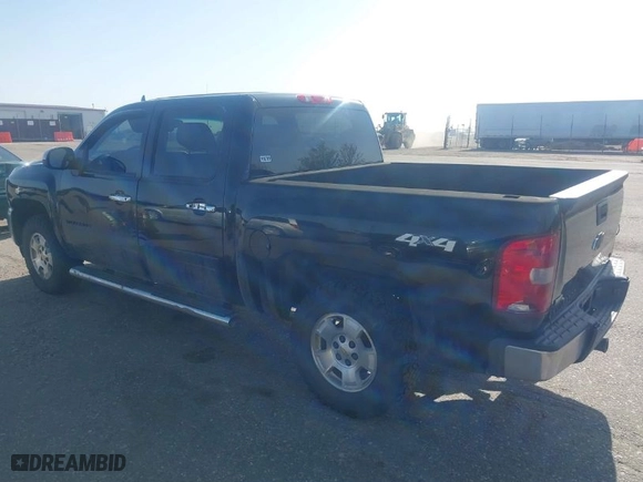 2012 Chevrolet Silverado 1500 LT with VIN 3GCPKSE72CG150430, listed as a IAAI auction lot 42004258 with 157,553 mi miles. Bid and sale history available at carsss.com. Image 3.