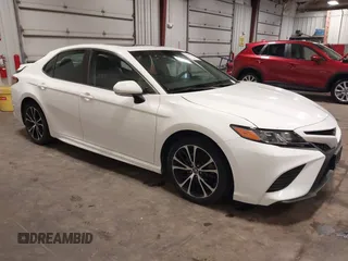 2018 Toyota Camry LE с VIN 4T1B11HK5JU585066, выставлен на аукционе IAAI как лот 42673720 с пробегом 89 974 миль миль и . История ставок и продаж доступна на DreamBid. Изображение 1.