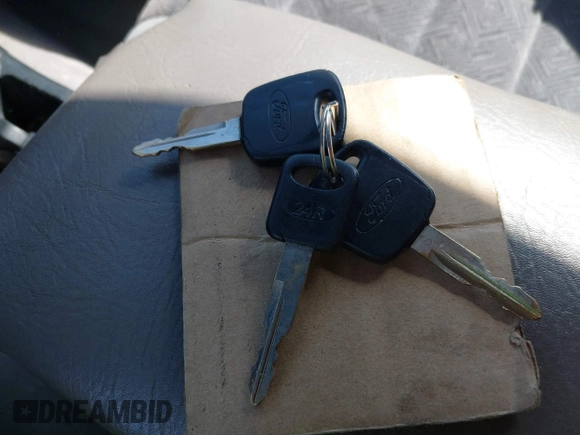 1999 Ford Explorer XLT с VIN 1FMZU32E5XZB80597, выставлен на аукционе IAAI как лот 42099254 с пробегом 267 534 миль миль и . История ставок и продаж доступна на DreamBid. Изображение 11.