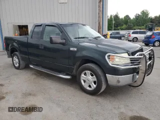 2004 Ford F-150 XL z VIN 1FTPX12574NA72931, wystawiony jako Copart lot #54609905 z przebiegiem 189 605 mil mil oraz Czysty tytuł • Clean title. Historia ofert i sprzedaży dostępna na DreamBid. Obrazek 4.