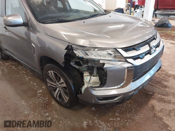 2020 Mitsubishi Outlander Sport SE 2.0 with VIN JA4AP4AU1LU016644, listed as a IAAI auction lot 41009390 with 106,436 mi miles. Bid and sale history available at carsss.com. Image 6.