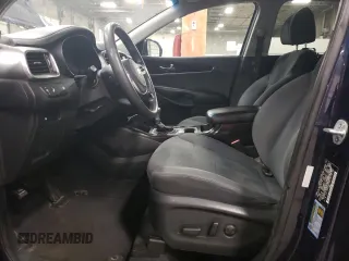 2019 Kia Sorento LX with VIN 5XYPGDA59KG549284, listed as a Copart auction lot 86268094 with 79,497 mi miles and Salvage Title. Bid and sale history available at DreamBid. Image 7.