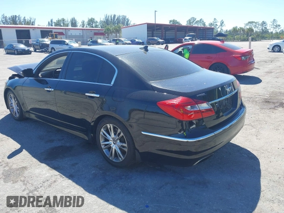 2013 Hyundai Genesis 3.8L with VIN KMHGC4DD7DU256396, listed as a IAAI auction lot 41839540 with 90,105 mi miles. Bid and sale history available at carsss.com. Image 3.