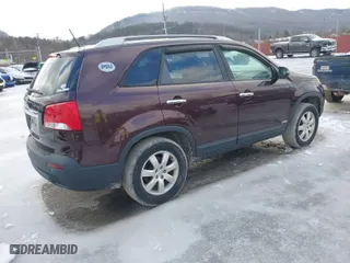 2011 Kia Sorento LX with VIN 5XYKTDA14BG040934, listed as a IAAI auction lot 41533617 with 118,030 mi miles. Bid and sale history available at carsss.com. Image 4.