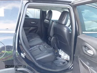 2021 Jeep Cherokee Latitude Lux with VIN 1C4PJLMX4MD140927, listed as a IAAI auction lot 41269233 with 1 mi miles. Bid and sale history available at carsss.com. Image 8.
