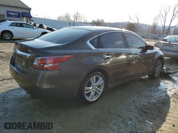 2013 Nissan Altima SV z VIN 1N4BL3AP0DC163559, wystawiony jako Copart lot #46507505 z przebiegiem 198 158 mil mil oraz Nie do naprawy • Non repairable. Historia ofert i sprzedaży dostępna na DreamBid. Obrazek 3.