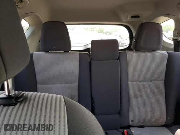 2015 Toyota RAV4 LE z VIN JTMBFREV4FJ020576, wystawiony jako Copart lot #58240325 z przebiegiem 231 392 mil mil oraz Czysty tytuł • Clean title. Historia ofert i sprzedaży dostępna na DreamBid. Obrazek 10.