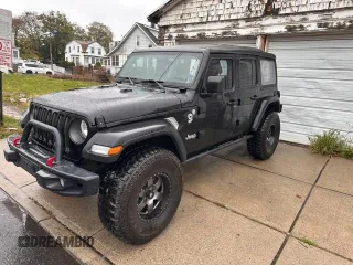 2018 Jeep Wrangler Unlimited Sport with VIN 1C4HJXDG8JW166409, listed as a Copart auction lot 71764992 with 33,521 mi miles and . Bid and sale history available at DreamBid. Image 2.
