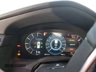2019 Cadillac Escalade Luxury z VIN 1GYS4BKJ3KR277264, wystawiony jako Copart lot #53984875 z przebiegiem 49 010 mil mil oraz Szkoda całkowita • Salvage title. Historia ofert i sprzedaży dostępna na DreamBid. Obrazek 9.