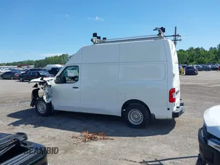 2021 Nissan NV Cargo SV z VIN 1N6BF0LY2MN803410, wystawiony jako IAAI lot #42083652 z przebiegiem 49 841 mil mil oraz . Historia ofert i sprzedaży dostępna na DreamBid. Obrazek 13.