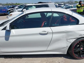 2015 BMW 4 Series 428i z VIN WBA3V7C52FP771779, wystawiony jako IAAI lot #41953647 z przebiegiem 66 003 mil mil oraz . Historia ofert i sprzedaży dostępna na DreamBid. Obrazek 14.