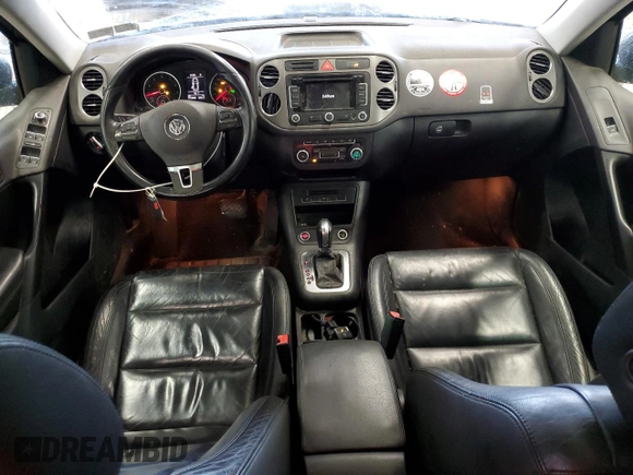 2011 Volkswagen Tiguan SE with VIN WVGBV7AX4BW514296, listed as a Copart auction lot 55170155 with 151,068 mi miles and Clean Title. Bid and sale history available at DreamBid. Image 8.