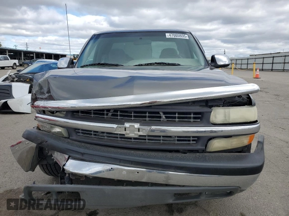 2000 Chevrolet Silverado 1500 with VIN 2GCEC19V5Y1389820, listed as a Copart auction lot 47005935 with 116,834 mi miles and Salvage Title. Bid and sale history available at carsss.com. Image 5.