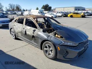 2021 Kia K5 LXS with VIN 5XXG14J28MG050586, listed as a Copart auction lot 88500355 with 0 mi miles and Non Repairable. Bid and sale history available at carsss.com. Image 4.