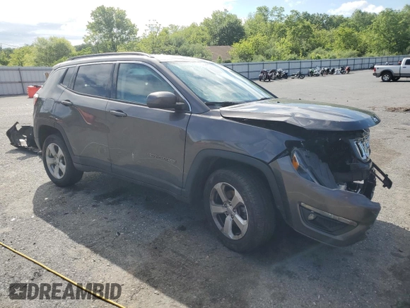2019 Jeep Compass Latitude with VIN 3C4NJDBB1KT647036, listed as a Copart auction lot 58234915 with Not provided miles and Salvage title. Bid and sale history available at DreamBid. Image 4.