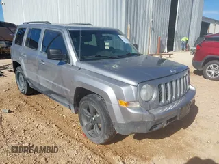 2014 Jeep Patriot High Altitude with VIN 1C4NJPFA4ED819007, listed as a IAAI auction lot 41381473 with 154,963 mi miles and . Bid and sale history available at carsss.com. Image 1.