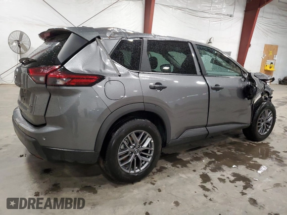 2024 Nissan Rogue S z VIN 5N1BT3AB6RC694380, wystawiony jako Copart lot #56228775 z przebiegiem 25 000 mil mil oraz Nie do naprawy • Non repairable. Historia ofert i sprzedaży dostępna na DreamBid. Obrazek 3.