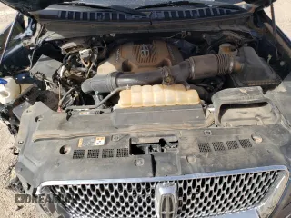 2018 Lincoln Navigator Reserve with VIN 5LMJJ2LT3JEL03600, listed as a Copart auction lot 49481895 with 125,251 mi miles and Salvage title. Bid and sale history available at DreamBid. Image 12.