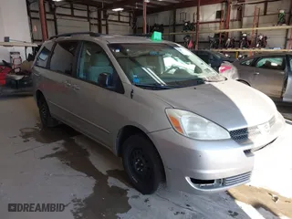 2004 Toyota Sienna LE with VIN 5TDBA23C84S004713, listed as a IAAI auction lot 41283565 with 269,813 mi miles. Bid and sale history available at carsss.com. Image 1.