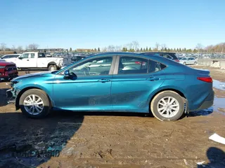 2025 Toyota Camry LE with VIN 4T1DAACK5SU068576, listed as a IAAI auction lot 41746222 with 3,674 mi miles and . Bid and sale history available at DreamBid. Image 15.