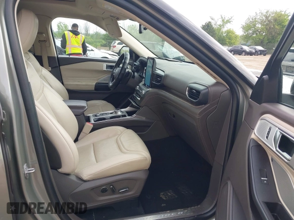 2020 Ford Explorer Platinum с VIN 1FM5K8HC8LGA35924, выставлен на аукционе IAAI как лот 42497028 с пробегом 50 457 миль миль и . История ставок и продаж доступна на DreamBid. Изображение 5.
