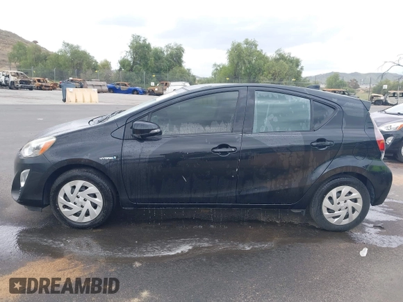2016 Toyota Prius One with VIN JTDKDTB3XG1120950, listed as a IAAI auction lot 42040834 with 43,953 mi miles and . Bid and sale history available at DreamBid. Image 14.