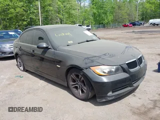 2008 BMW 3 Series 328i z VIN WBAVA37518NL48648, wystawiony jako IAAI lot #42161116 z przebiegiem 198 000 mil mil oraz . Historia ofert i sprzedaży dostępna na DreamBid. Obrazek 1.