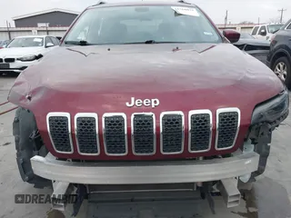 2020 Jeep Cherokee Latitude Plus with VIN 1C4PJLLB7LD585604, listed as a IAAI auction lot 41566073 with 52,529 mi miles. Bid and sale history available at carsss.com. Image 6.