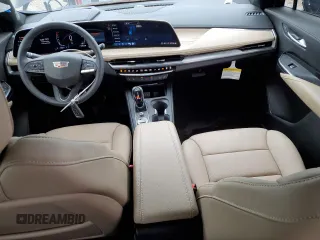 2024 Cadillac XT4 FWD Premium Luxury z VIN 1GYFZCR44RF241880, wystawiony jako Copart lot #44975635 z przebiegiem 2 385 mil mil oraz Szkoda całkowita • Salvage title. Historia ofert i sprzedaży dostępna na DreamBid. Obrazek 8.