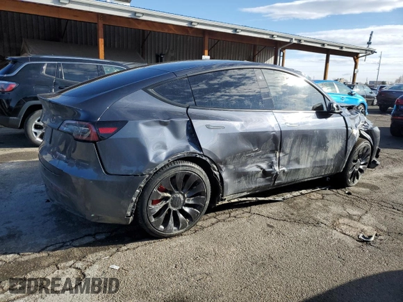 2022 Tesla Model Y Performance with VIN 7SAYGDEF0NF452111, listed as a Copart auction lot 47595975 with 33,514 mi miles and Salvage Title. Bid and sale history available at DreamBid. Image 3.