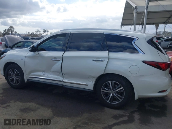 2020 Infiniti QX60 Pure с VIN 5N1DL0MN1LC508135, выставлен на аукционе IAAI как лот 42040838 с пробегом 59 195 миль миль и . История ставок и продаж доступна на DreamBid. Изображение 14.