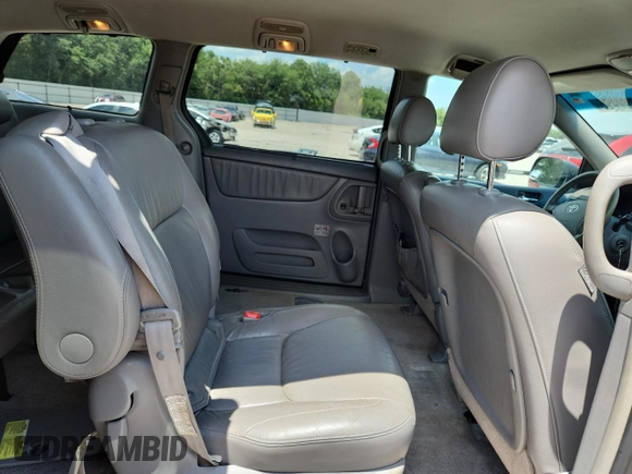 2008 Toyota Sienna XLE with VIN 5TDZK22C88S108444, listed as a Copart auction lot 64897795 with 182,584 mi miles and Clean title. Bid and sale history available at DreamBid. Image 11.