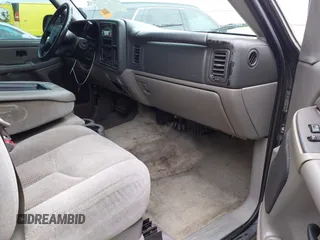 2004 Chevrolet Tahoe LS with VIN 1GNEC13V14J215470, listed as a IAAI auction lot 42432092 with Not provided miles and . Bid and sale history available at DreamBid. Image 5.