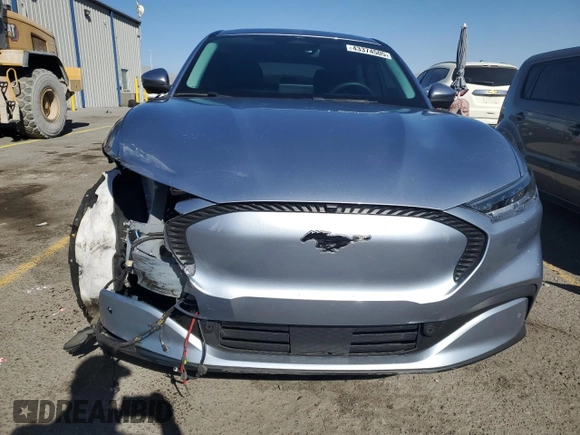 2022 Ford Mustang Mach-E Select z VIN 3FMTK1RM6NMA39047, wystawiony jako Copart lot #43374505 z przebiegiem 27 675 mil mil oraz Szkoda całkowita • Salvage title. Historia ofert i sprzedaży dostępna na DreamBid. Obrazek 5.