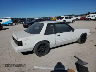 1989 Ford Mustang z VIN 1FABP40A3KF309892, wystawiony jako Copart lot #80858704 z przebiegiem 75 267 mil mil oraz Czysty tytuł • Clean title. Historia ofert i sprzedaży dostępna na DreamBid. Obrazek 3.