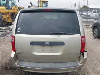 2009 Dodge Grand Caravan SE z VIN 1D8HN44E99B509833, wystawiony jako IAAI lot #42277393 z przebiegiem Nie podano mil oraz . Historia ofert i sprzedaży dostępna na DreamBid. Obrazek 17.