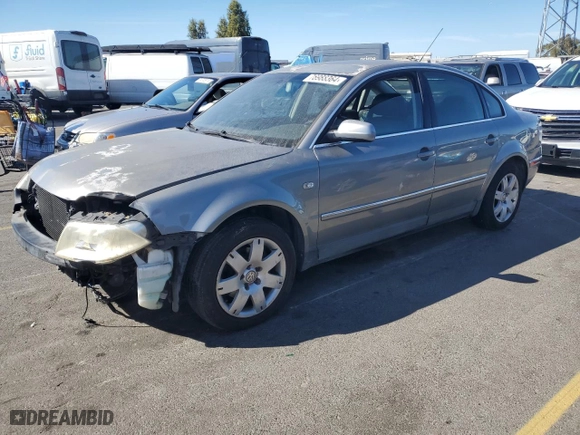 2003 Volkswagen Passat GLX with VIN WVWRH63B43P342403, listed as a Copart auction lot 76988364 with 156,002 mi miles and Salvage Title. Bid and sale history available at carsss.com. Image 1.