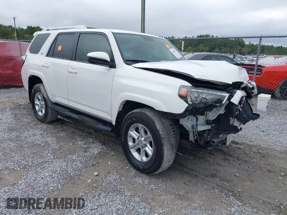 2018 Toyota 4Runner SR5 z VIN JTEBU5JR9J5610308, wystawiony jako IAAI lot #37802713 z przebiegiem 64 200 mil mil oraz . Historia ofert i sprzedaży dostępna na DreamBid. Obrazek 1.