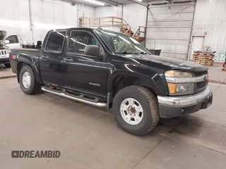 2005 Chevrolet Colorado 1SF LS Z71 with VIN 1GCDT136X58112988, listed as a IAAI auction lot 41832794 with 221,250 mi miles. Bid and sale history available at carsss.com. Image 1.