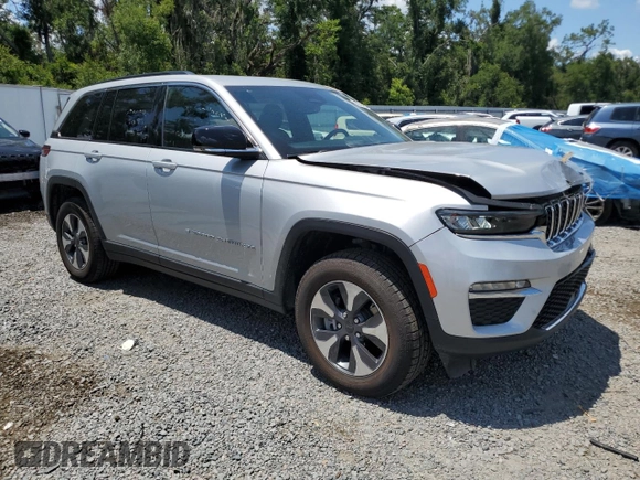2024 Jeep Grand Cherokee with VIN 1C4RJYB60RC171086, listed as a Copart auction lot 62370595 with 34,335 mi miles and Clean title. Bid and sale history available at DreamBid. Image 4.