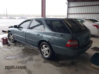 1996 Honda Accord LX с VIN 1HGCE182XTA005233, выставлен на аукционе IAAI как лот 42021131 с пробегом 45 151 миль миль и . История ставок и продаж доступна на DreamBid. Изображение 3.
